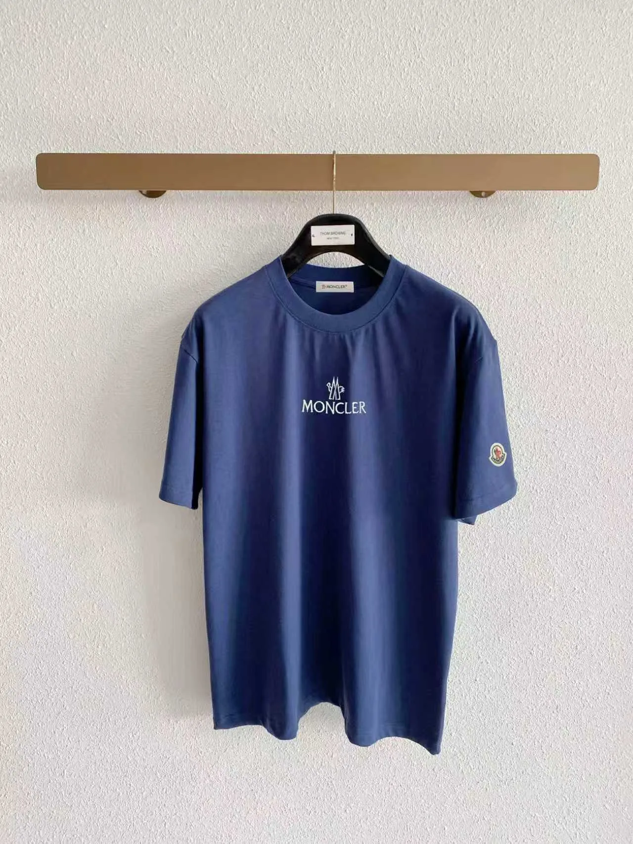 Moncle/ * Classic New Arrival ， ， ， ， T Same Style。 :Black White Blue Gray Size:S（90-130 ） M（125-140 ） L（135-160 ） XL（160-180 ） XXL（180-210 ）